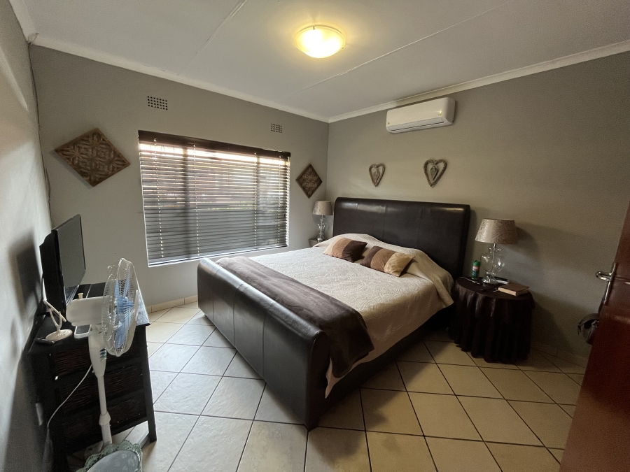 To Let 3 Bedroom Property for Rent in Geelhoutpark North West